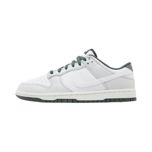Nike Dunk Low SE Photon Dust Vintage Green