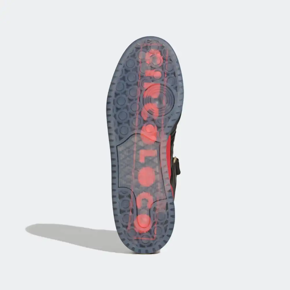 Circoloco x adidas Forum Low Black Vivid Red foto 5