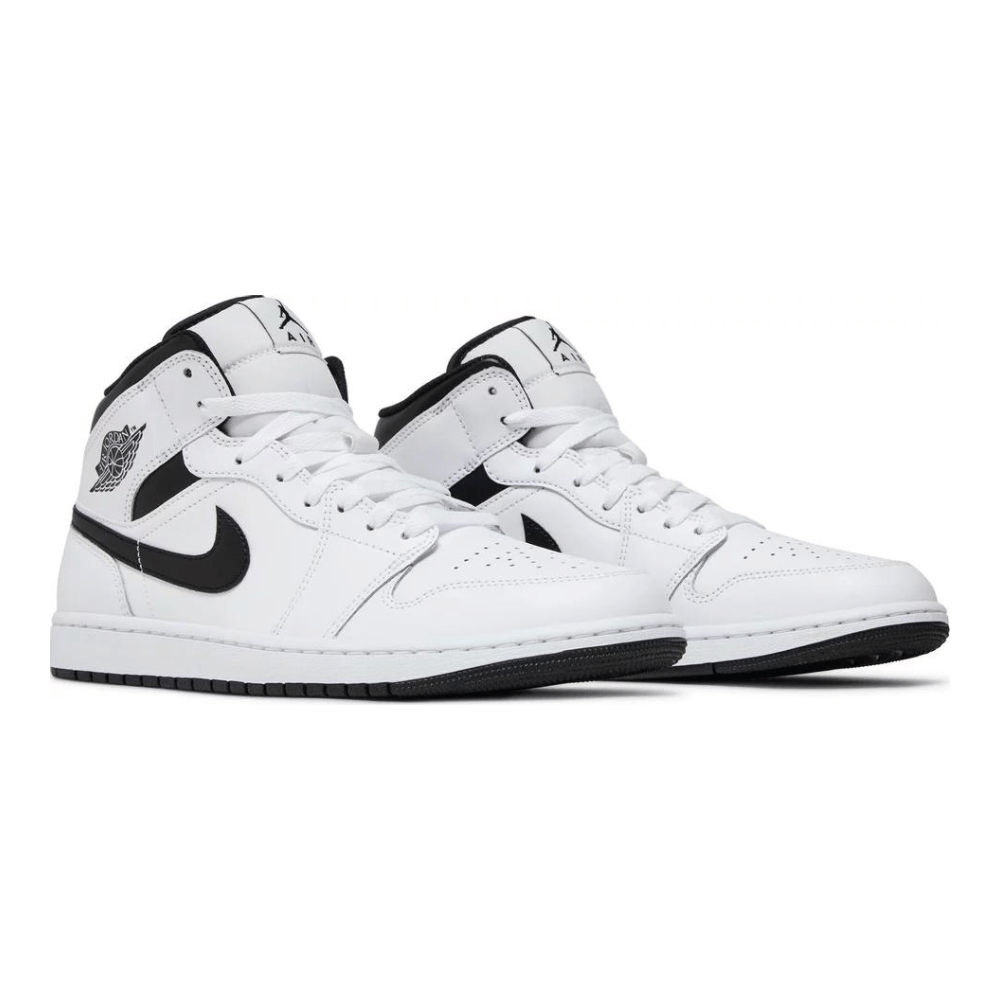 Black white hot sale air jordan