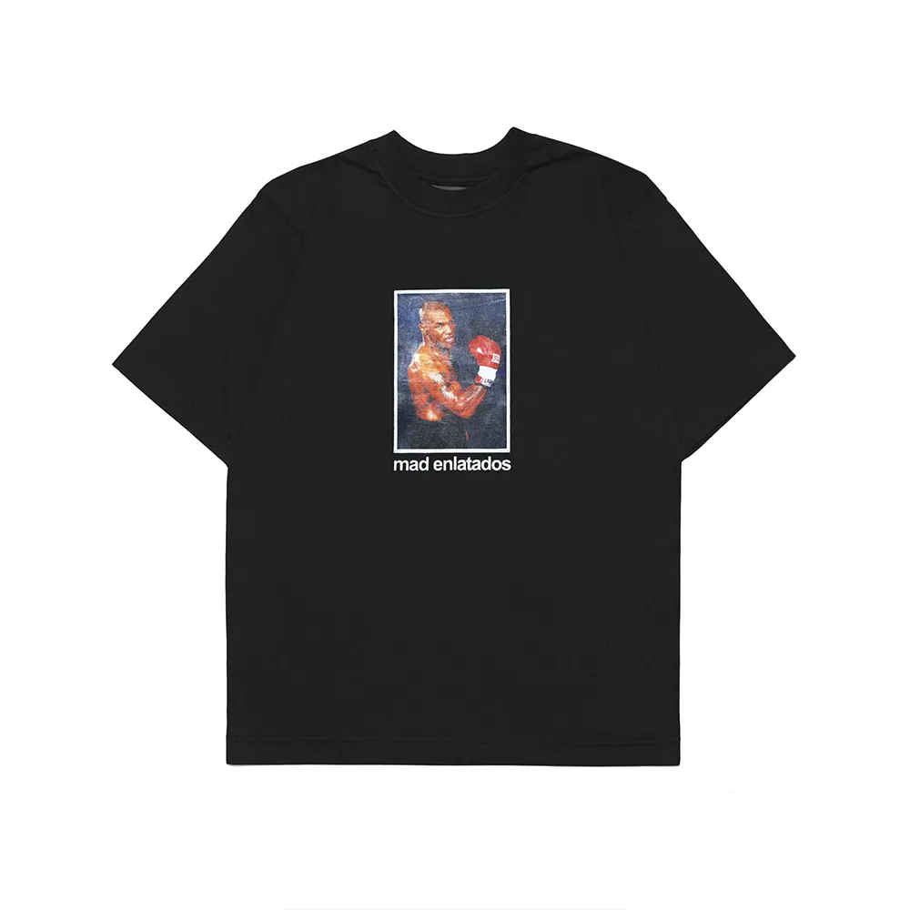 Camiseta Mad Enlatados Mão Tyson Preta - Droper