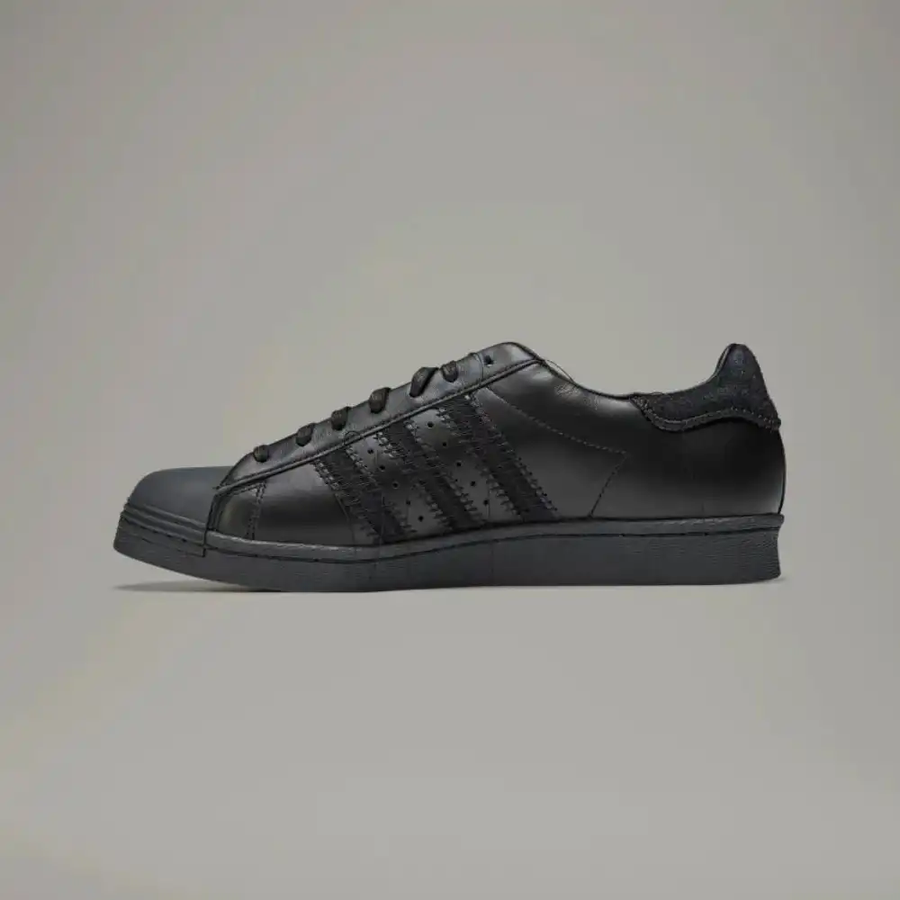 Y-3 x adidas Superstar Black foto 3