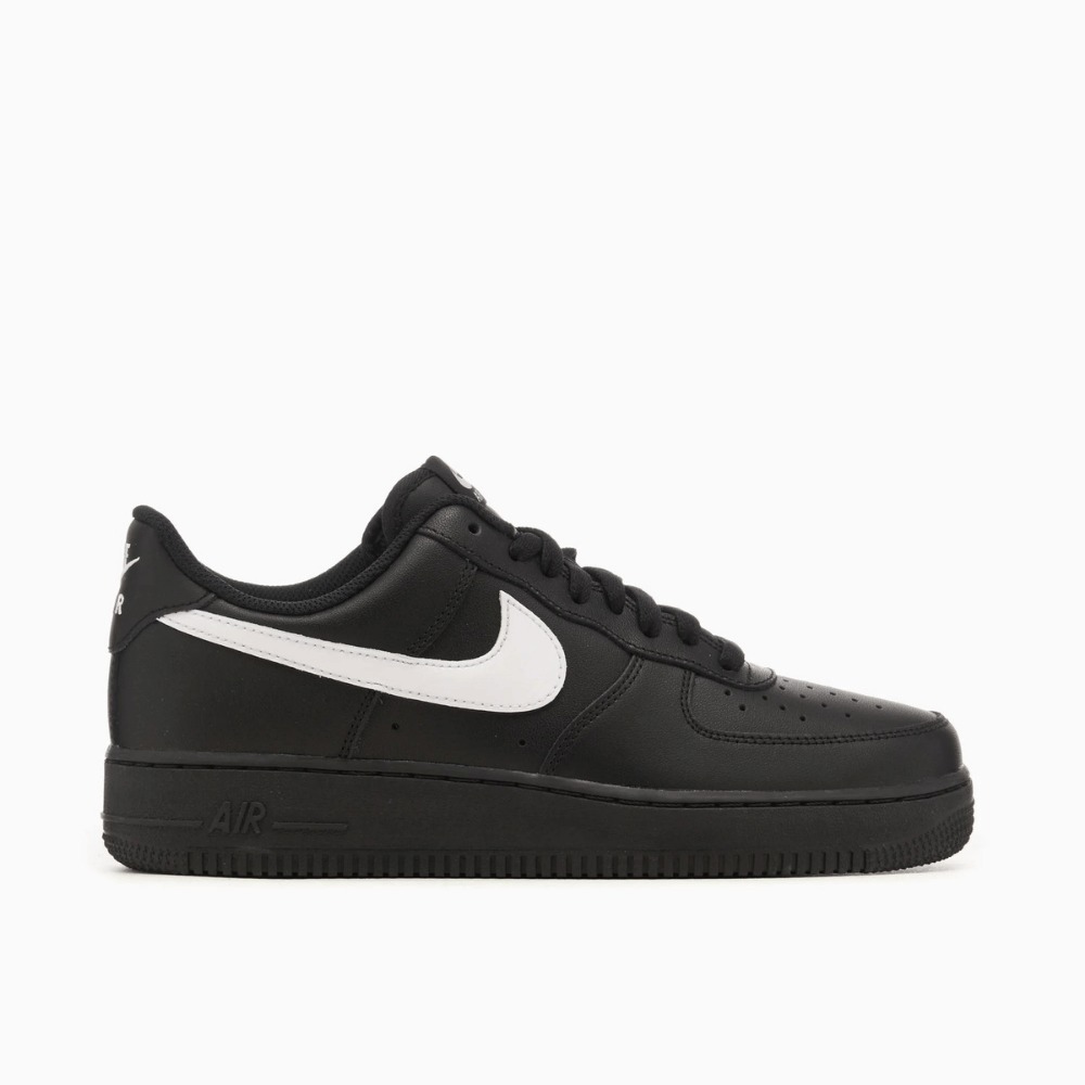Nike Air Force 1 Low Black White foto 1