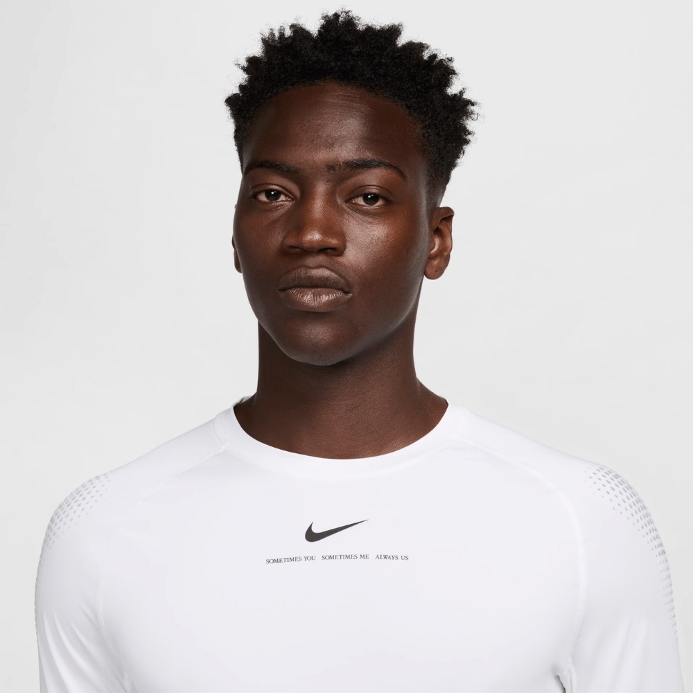 NOCTA x Nike Camiseta Long-Sleeve Base Layer Basketball White foto 4