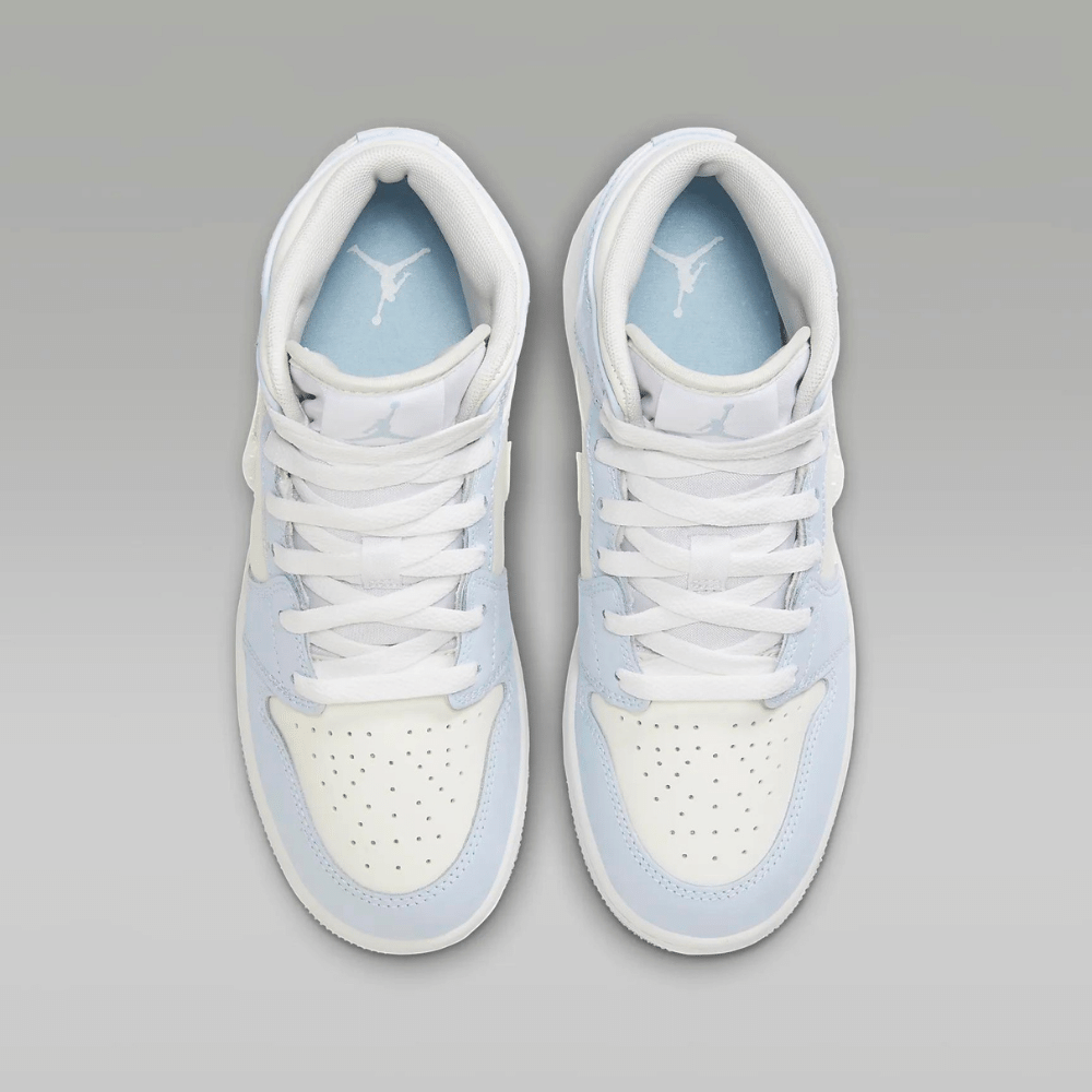 Air Jordan 1 Mid Se White Ice Blue