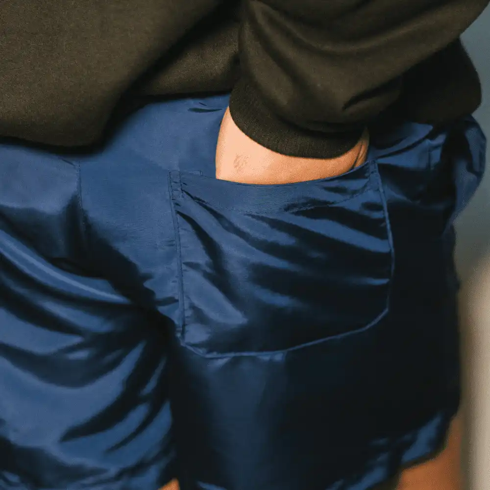 Shorts Isa Lucena Tactel Azul Marinho foto 3