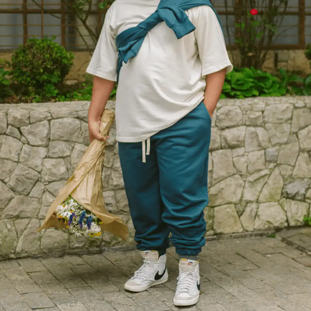 Calça Isa Lucena Moletom Oversized Petróleo foto 2