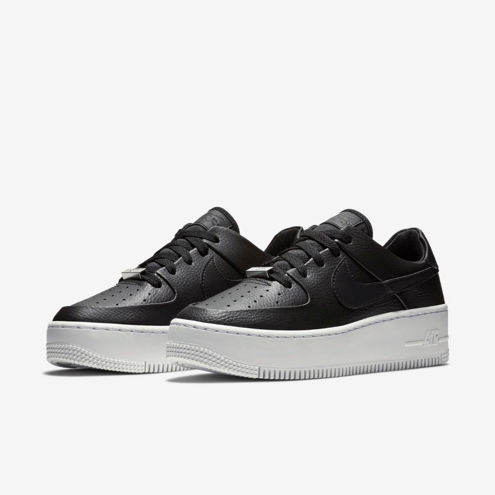 Nike Air Force 1 Sage Low Black White foto 1