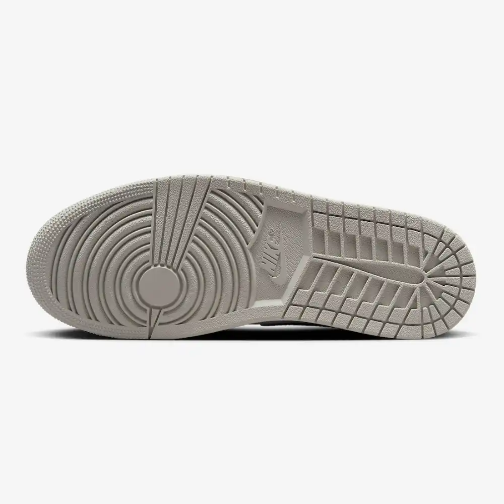 Air Jordan 1 High White Cement - Droper