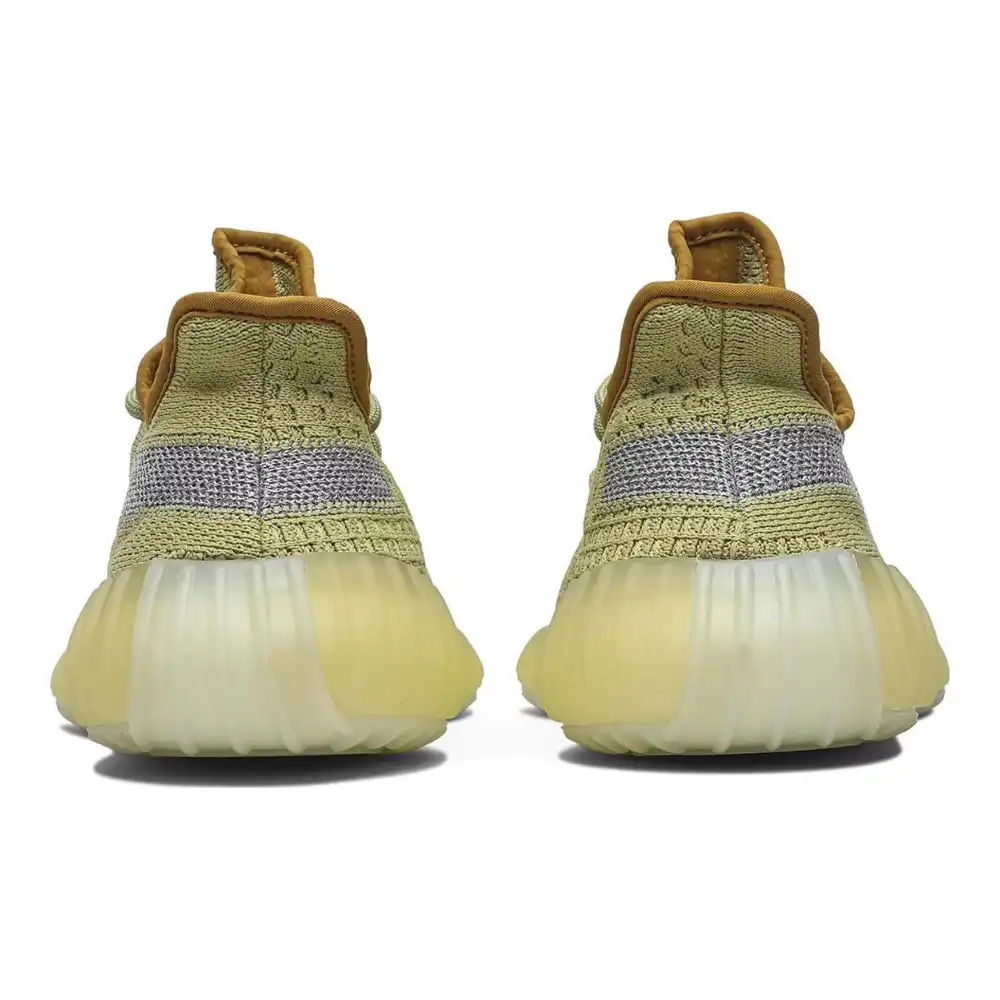 Yeezy Boost 350 V2 Marsh foto 2