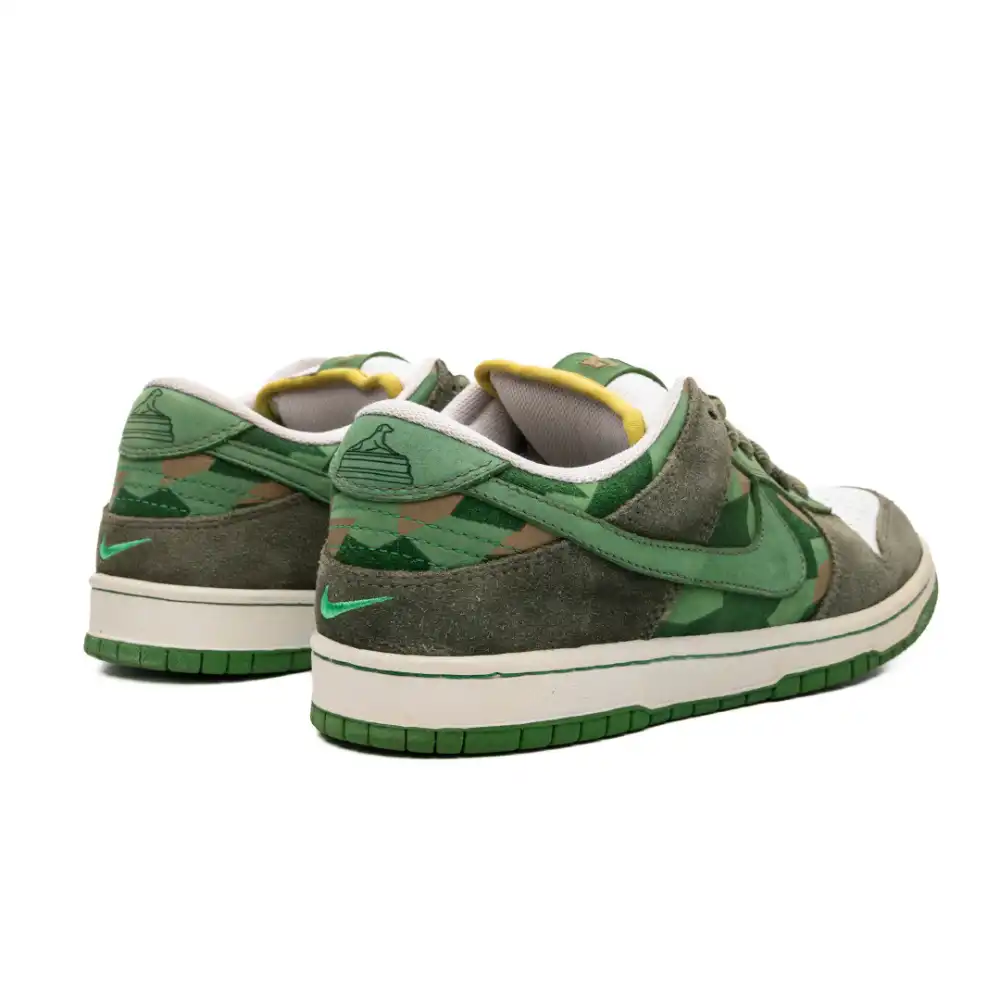 Cezar Gordo x Nike SB Dunk Low Brazil Custom Series foto 4