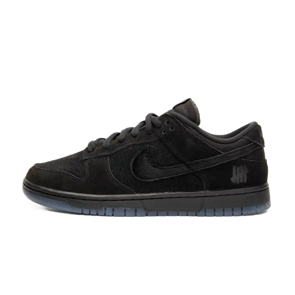 Undefeated x Nike Dunk Low 5 on It