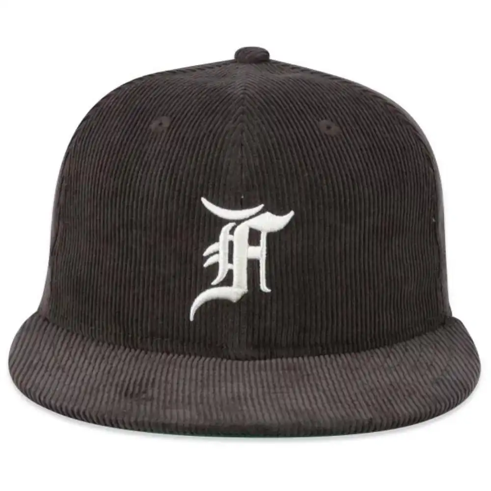 Fear of God x New Era Boné 59FIFTY Fitted Corduroy Aba Reta Brown