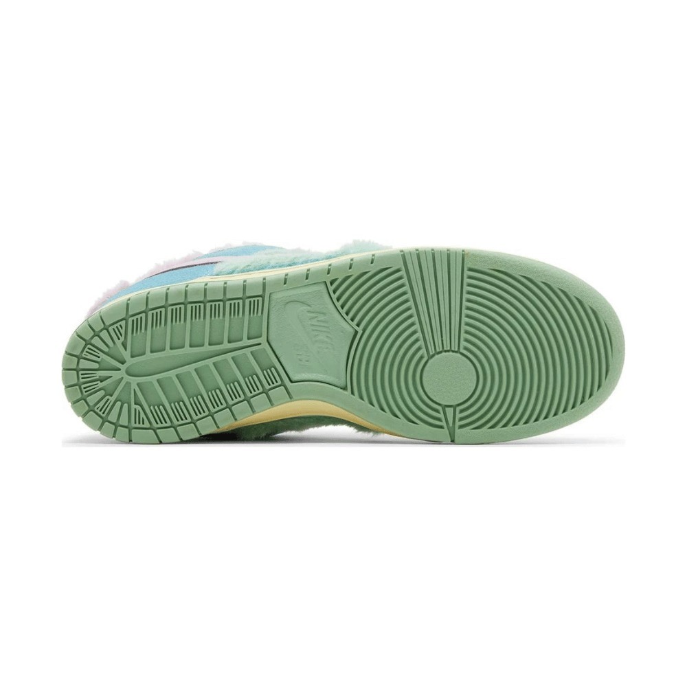 Verdy x Nike SB Dunk Low Visty - Droper
