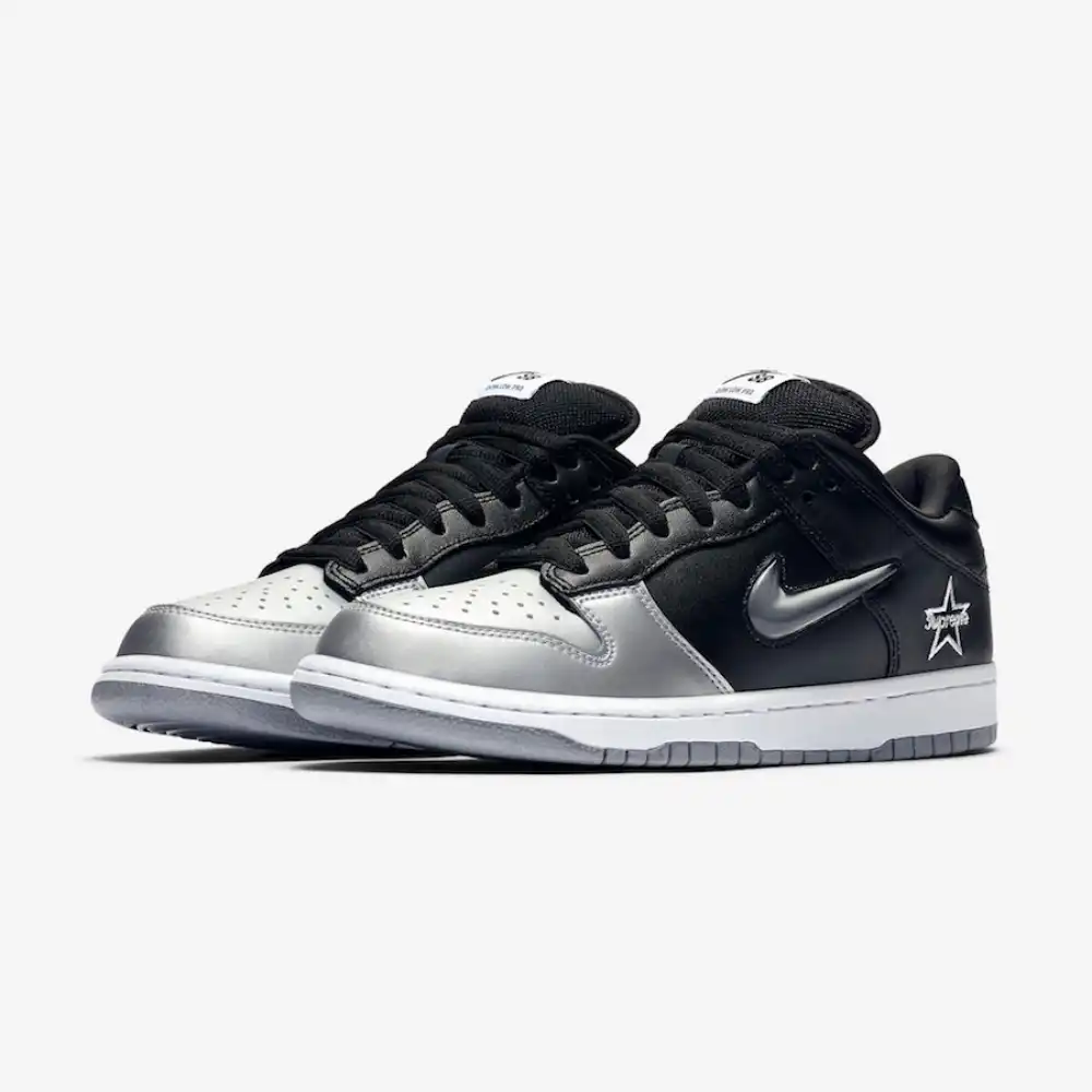 Nike sb dunk low cheap supreme jewel swoosh silver