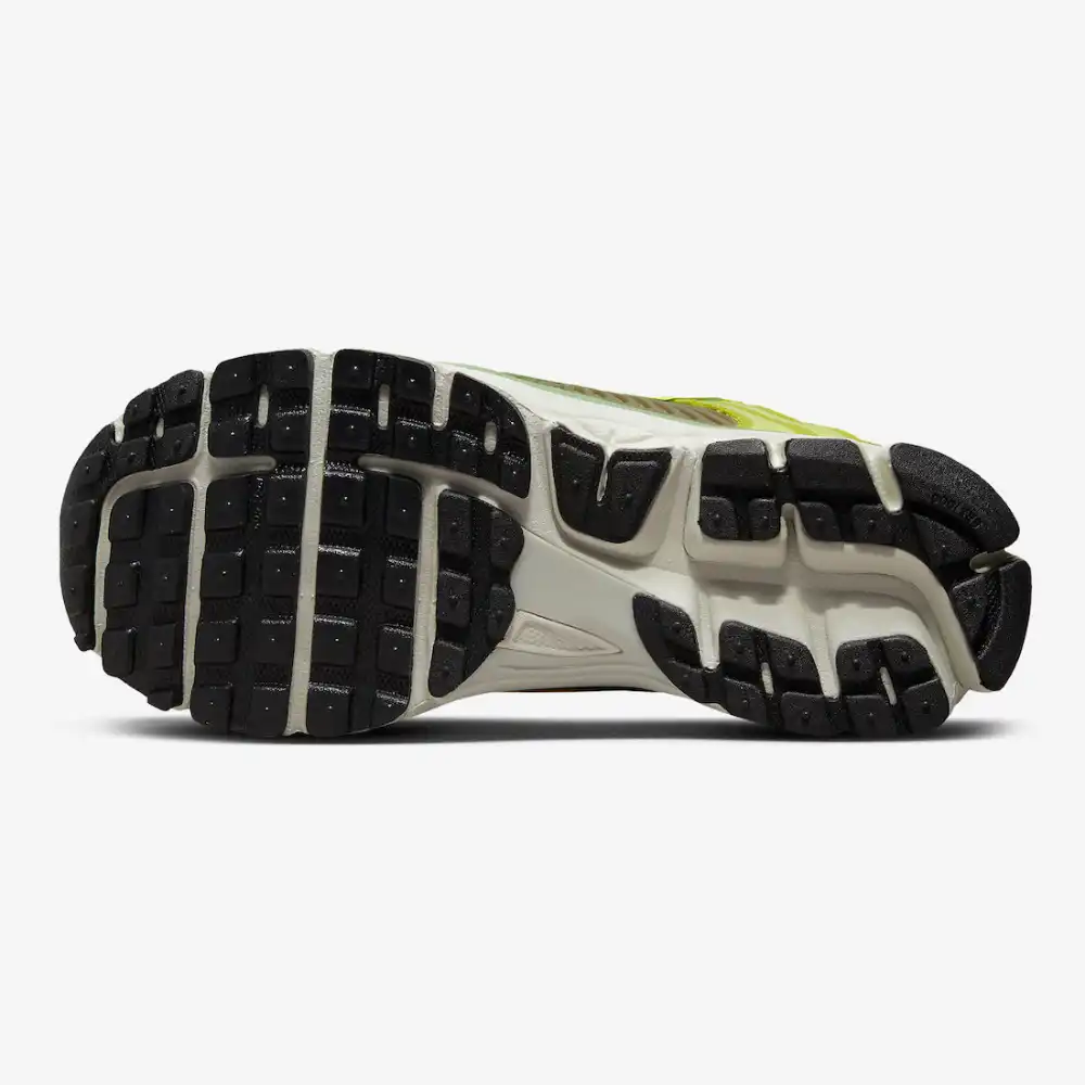 Nike Zoom Vomero 5 Olive Flak foto 5