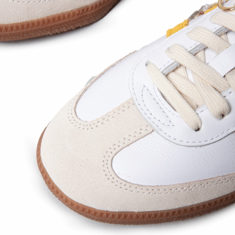 Sporty & Rich x adidas Samba OG Bold Gold foto 6