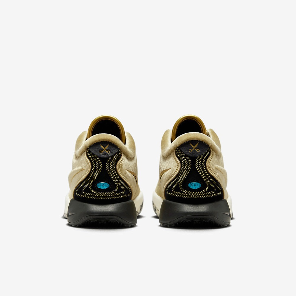 The Shop x Nike LeBron 21 Nobility foto 4