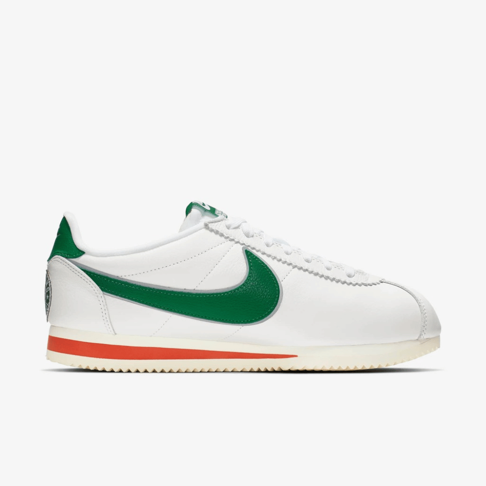 Imagem Stranger Things x Nike Classic Cortez Hawkins High School