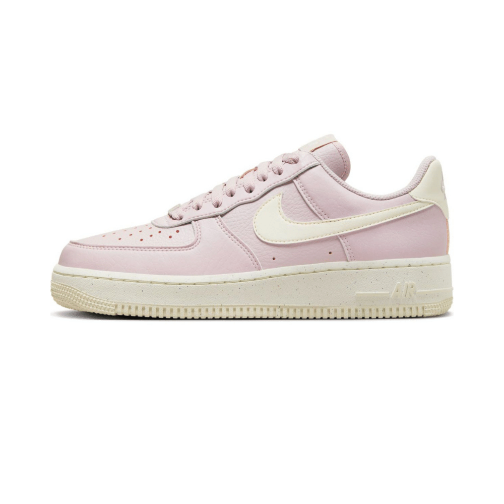 Nike Air Force 1 Low Next Nature Platinum Violet Coconut Milk foto 1