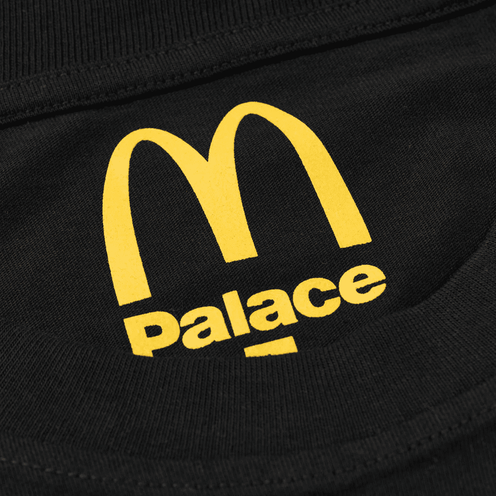 McDonald's x Palace Camiseta Description 1 Black foto 2