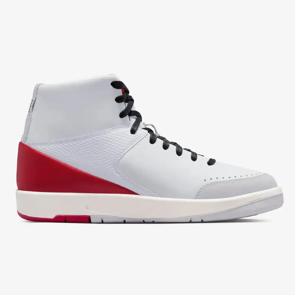 Nina Chanel Abney x Air Jordan 2 White and Gym Red foto 3