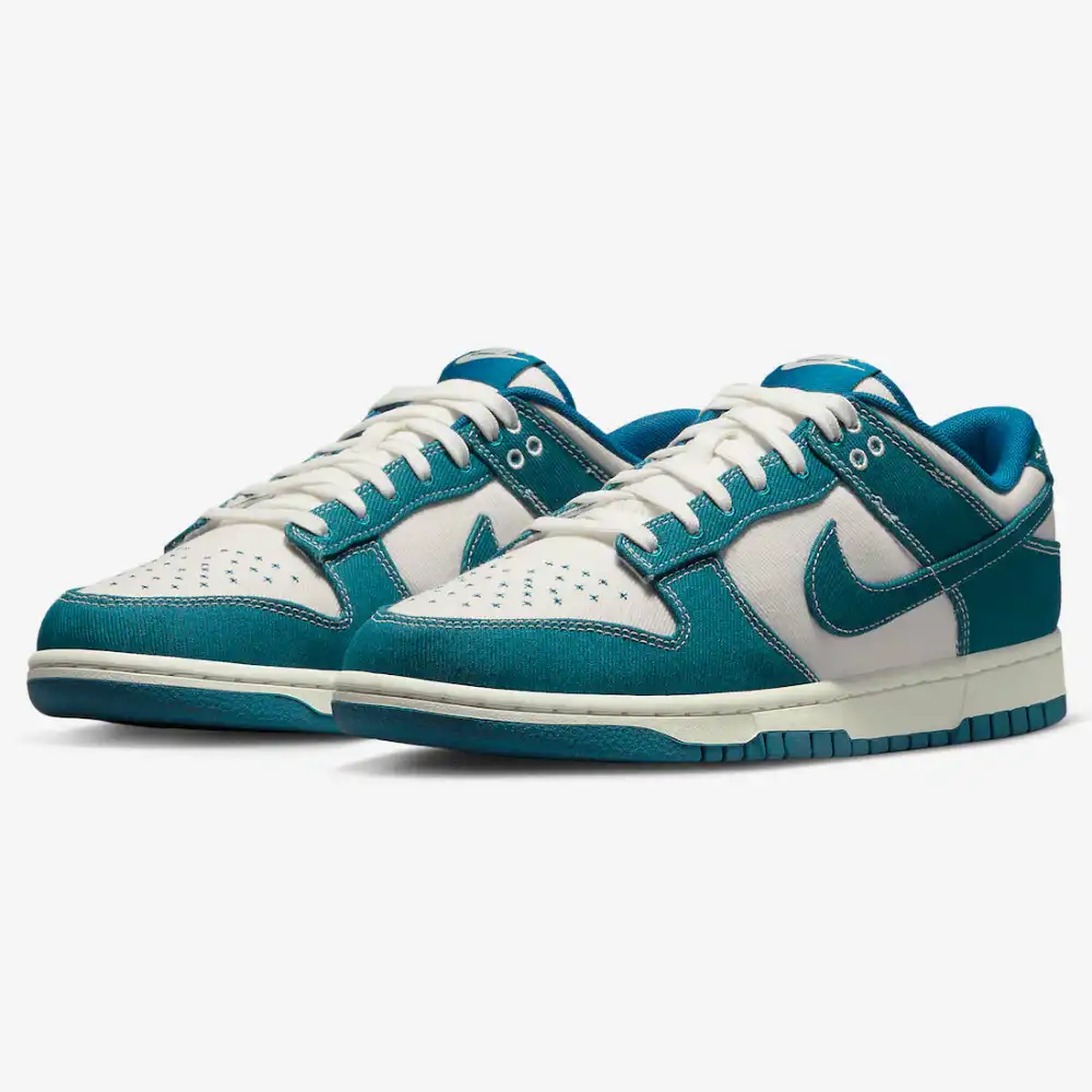 nike dunks blue low