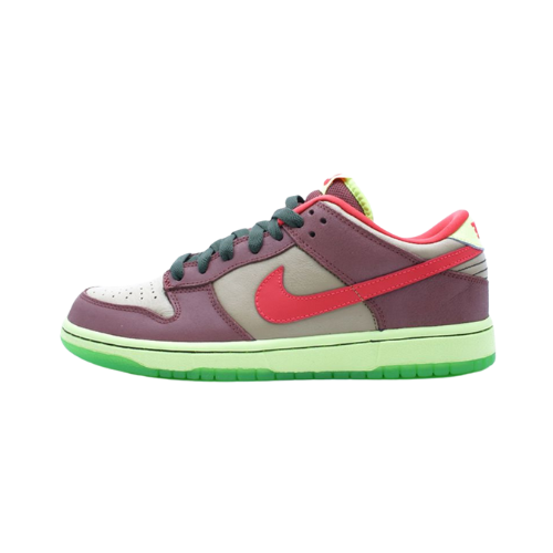 Brooklyn Projects x Nike SB Dunk Low Pro PRM Walk Of Fame - Droper