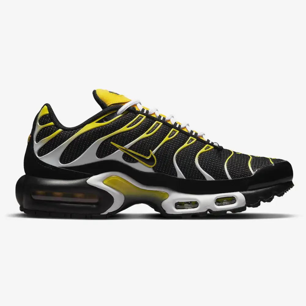 Yellow and white store air max plus