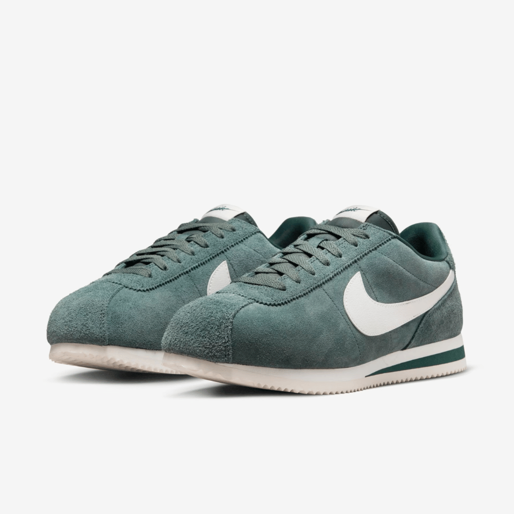 Nike store suede mens