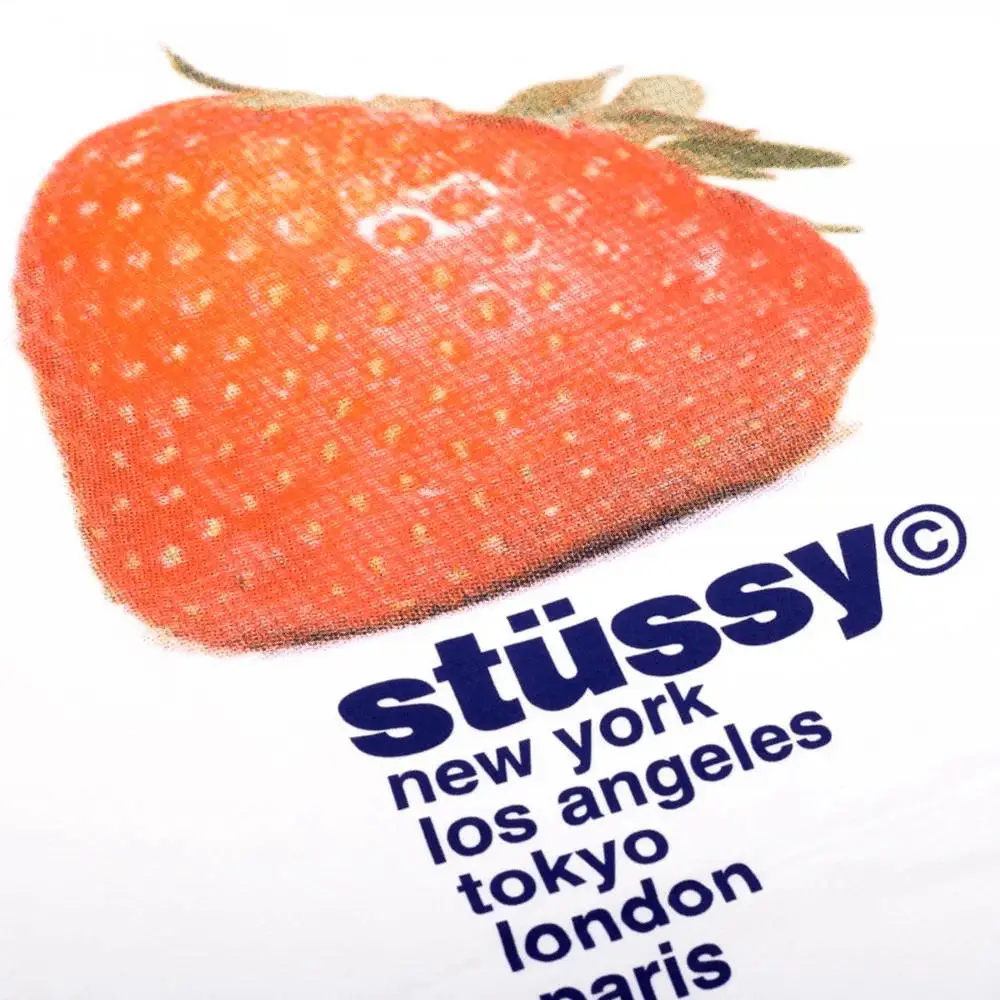 Camiseta Stussy Strawberry White foto 2