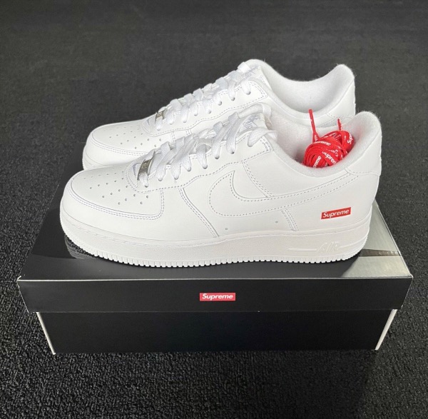 nike supreme air force