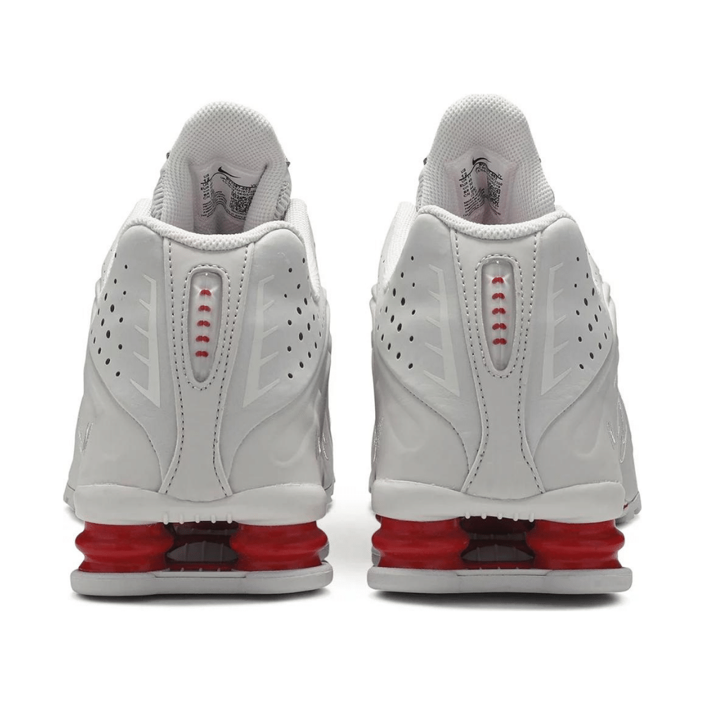 Neymar Jr. x Nike Shox R4 Platinum Tint foto 2
