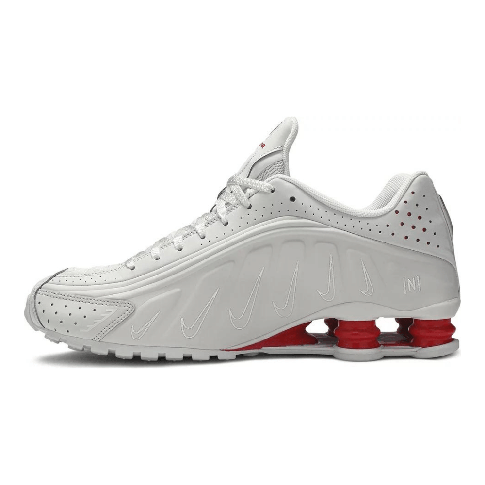 Neymar Jr. x Nike Shox R4 Platinum Tint foto 3