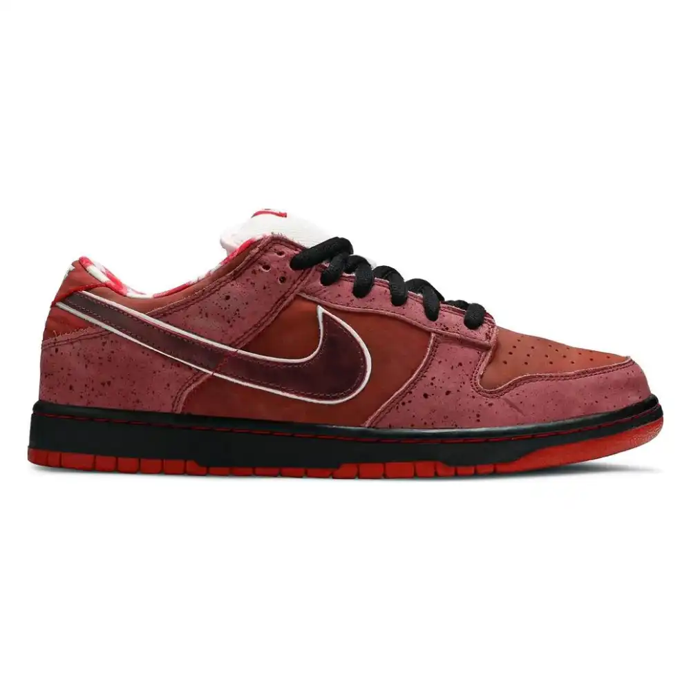 Red nike sb store dunks