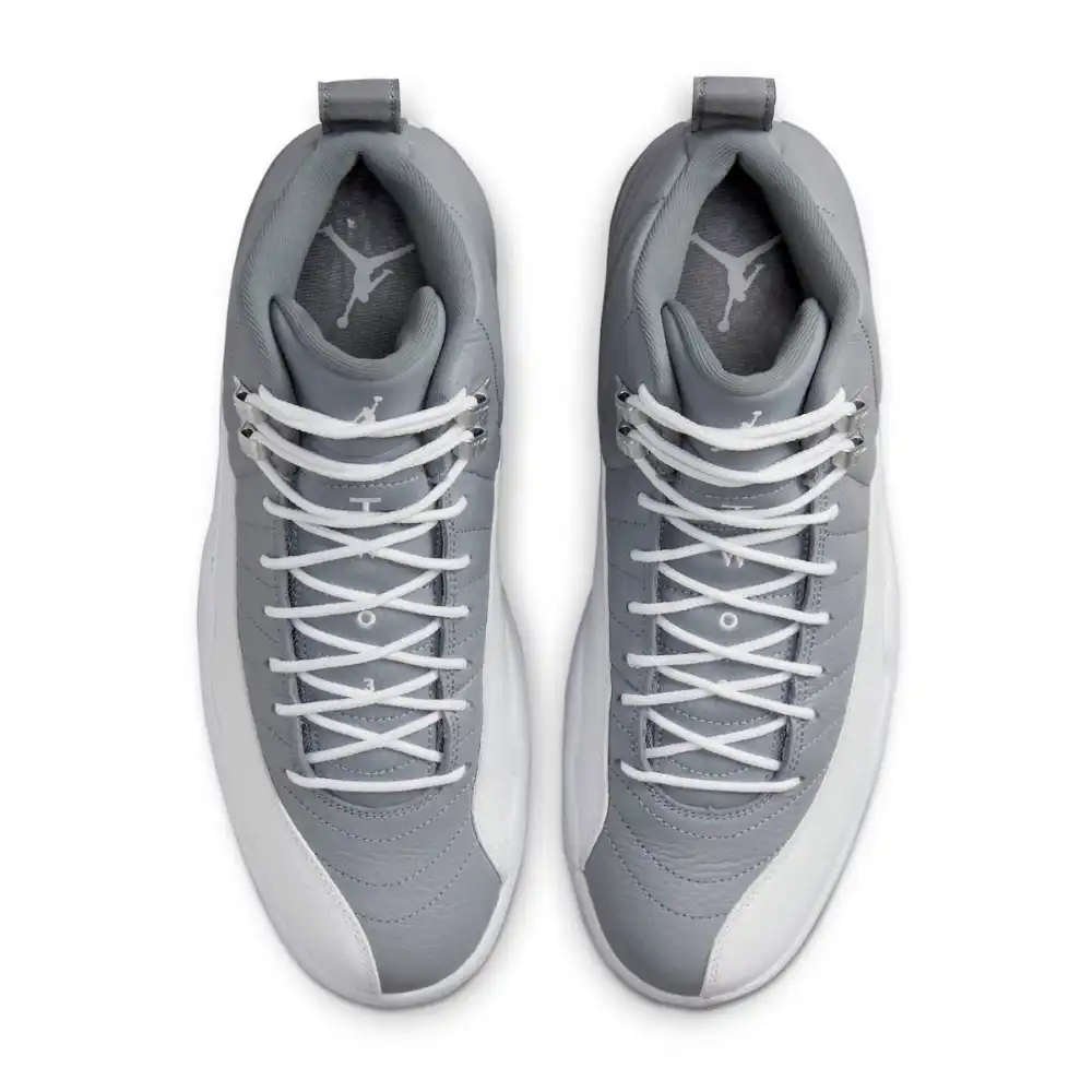Air Jordan 12 Stealth - Droper