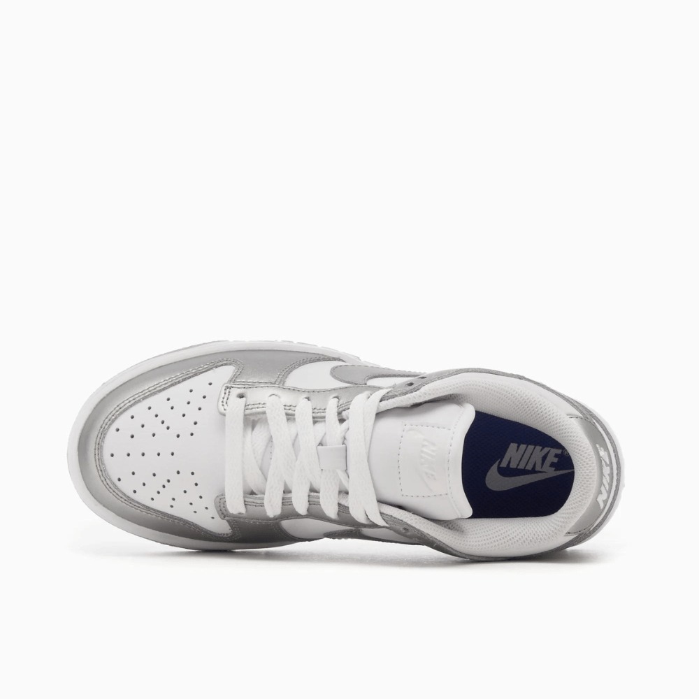 Nike Dunk Low Metallic Silver foto 2