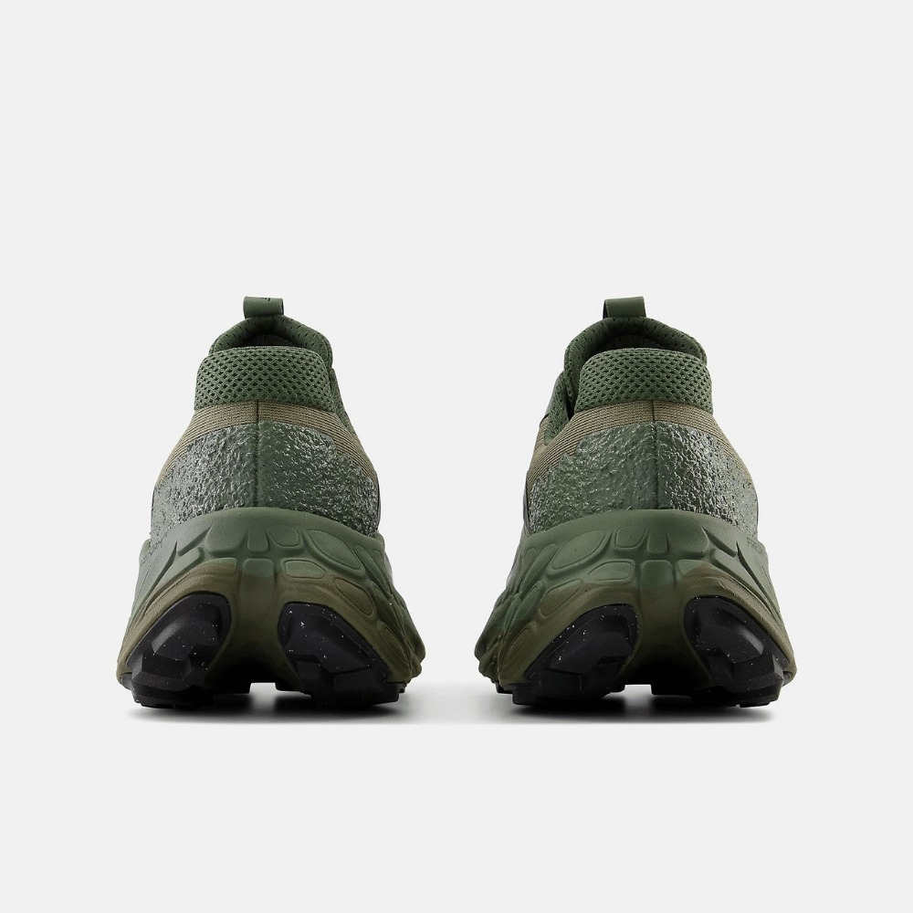 New Balance Fresh Foam More Trail V3 Covert Green Deep Olive foto 2