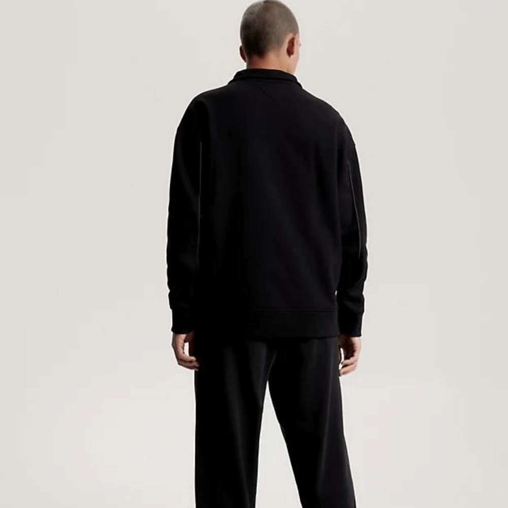 Moletom Tommy Jeans Logo Relaxed Fit Half-Zip Black - Droper