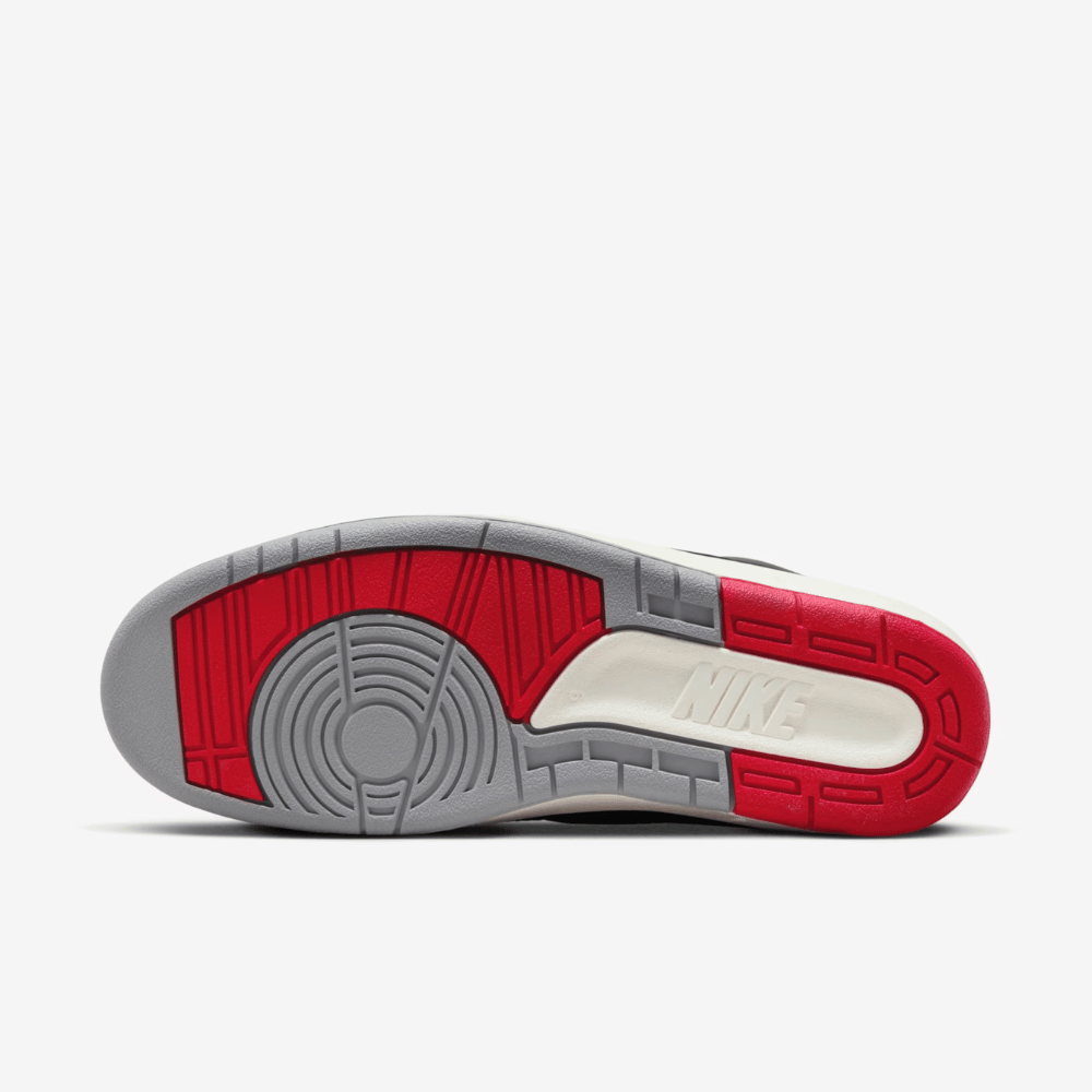 Air Jordan 2 Black Cement foto 5