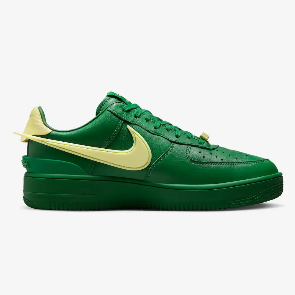 Ambush x Nike Air Force 1 Low Pine Green and Citron foto 3