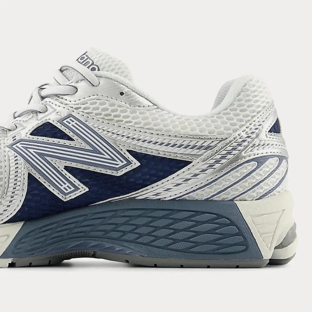 New Balance 860v2 Vintage Indigo foto 2