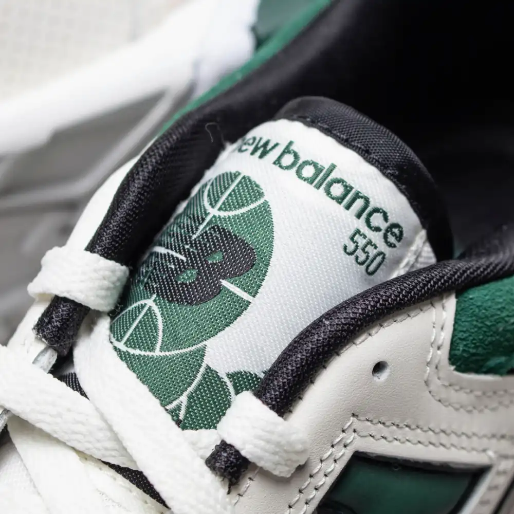 New Balance 550 White Pine Green foto 5
