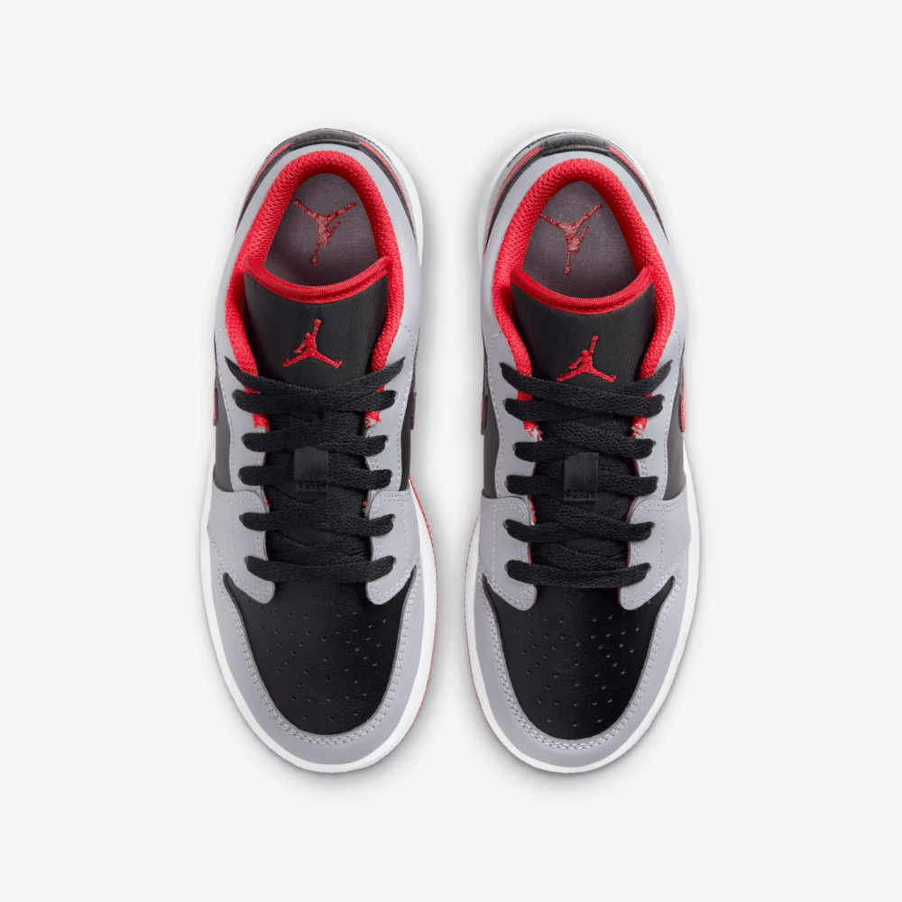 Air Jordan 1 Low GS Black Cement Grey Fire Red foto 2