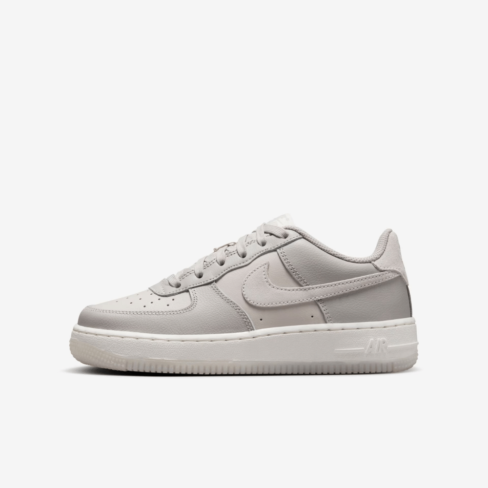 Nike Air Force 1 Low GS Light Bone foto 1