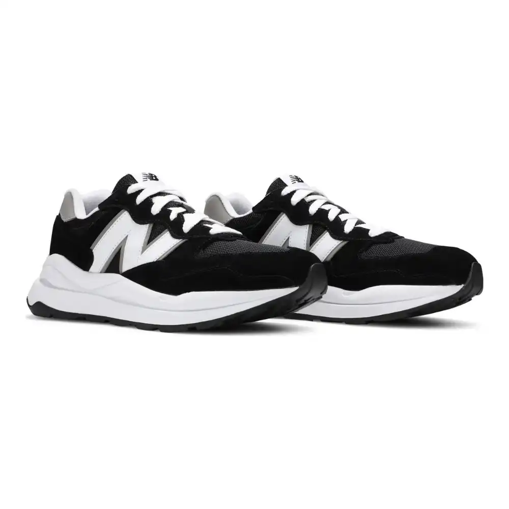 new balance black and white mens