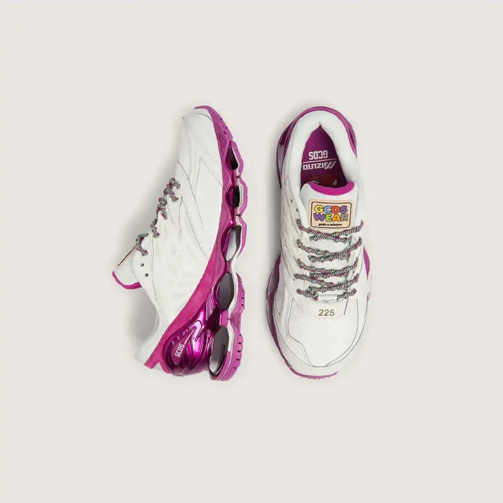 GCDS x Mizuno Wave Prophecy 8 Cherry foto 2