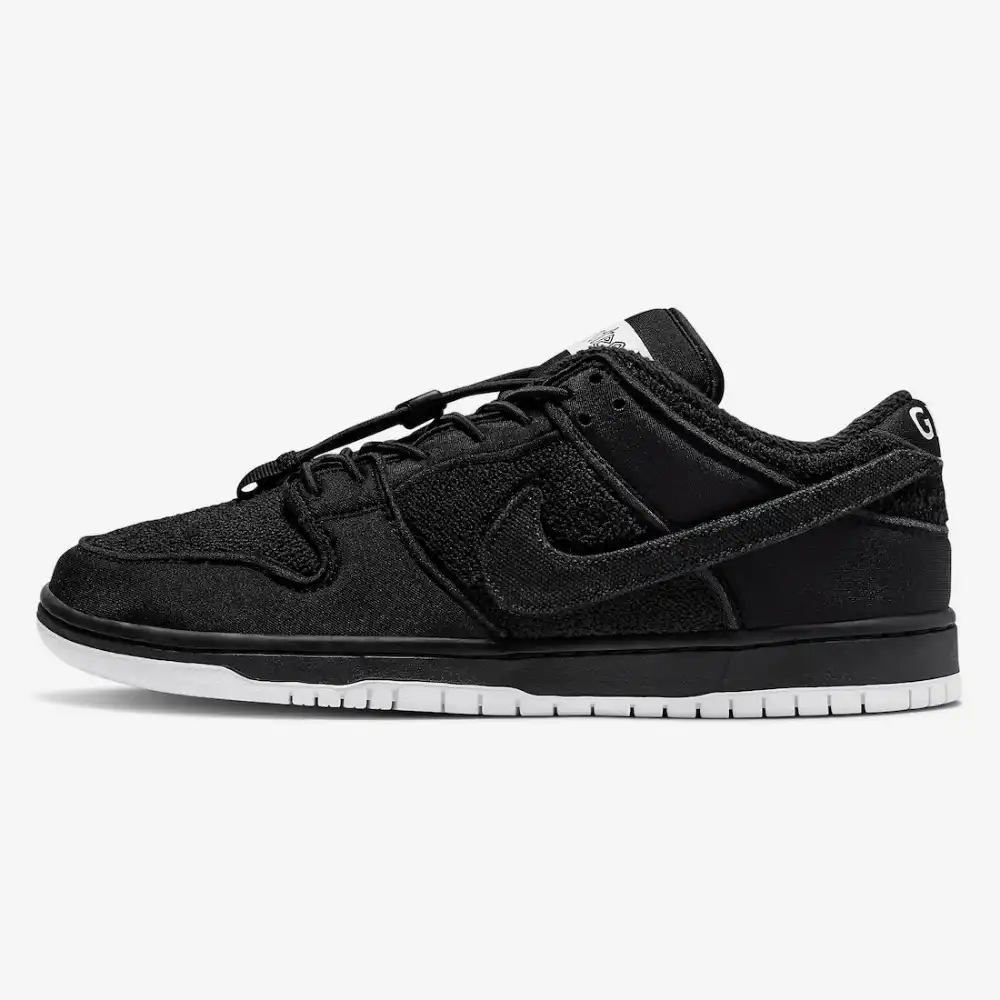 All black sb store dunks