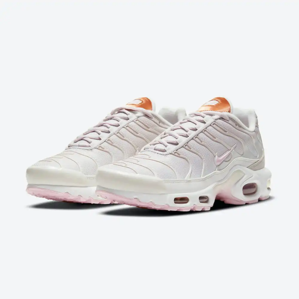 Nike air max plus grey discount and white