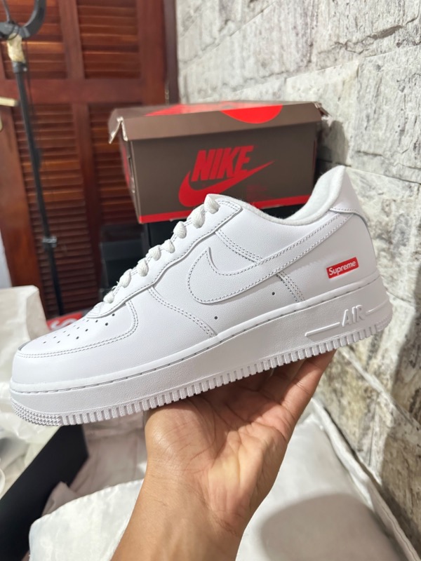 nike supreme air force