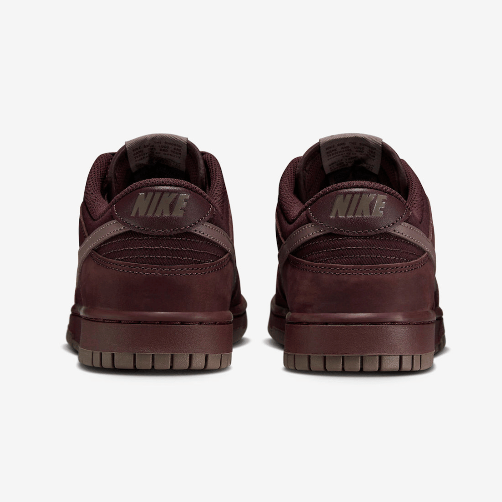 Nike sb dunk low hot sale burgundy